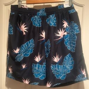 Caribbean 🌟🔥last chance 🔥swimwear 🔥NWT navy blue shorts wit blue and pink